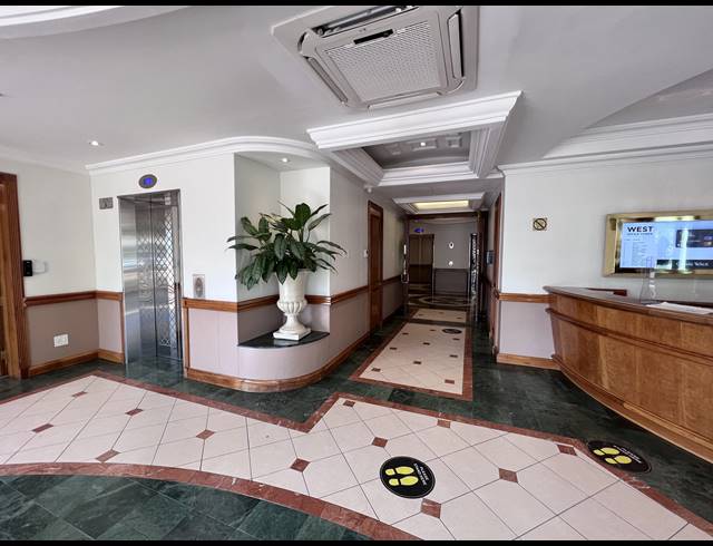 67M² OFFICE TO LET IN CENTURY CITY